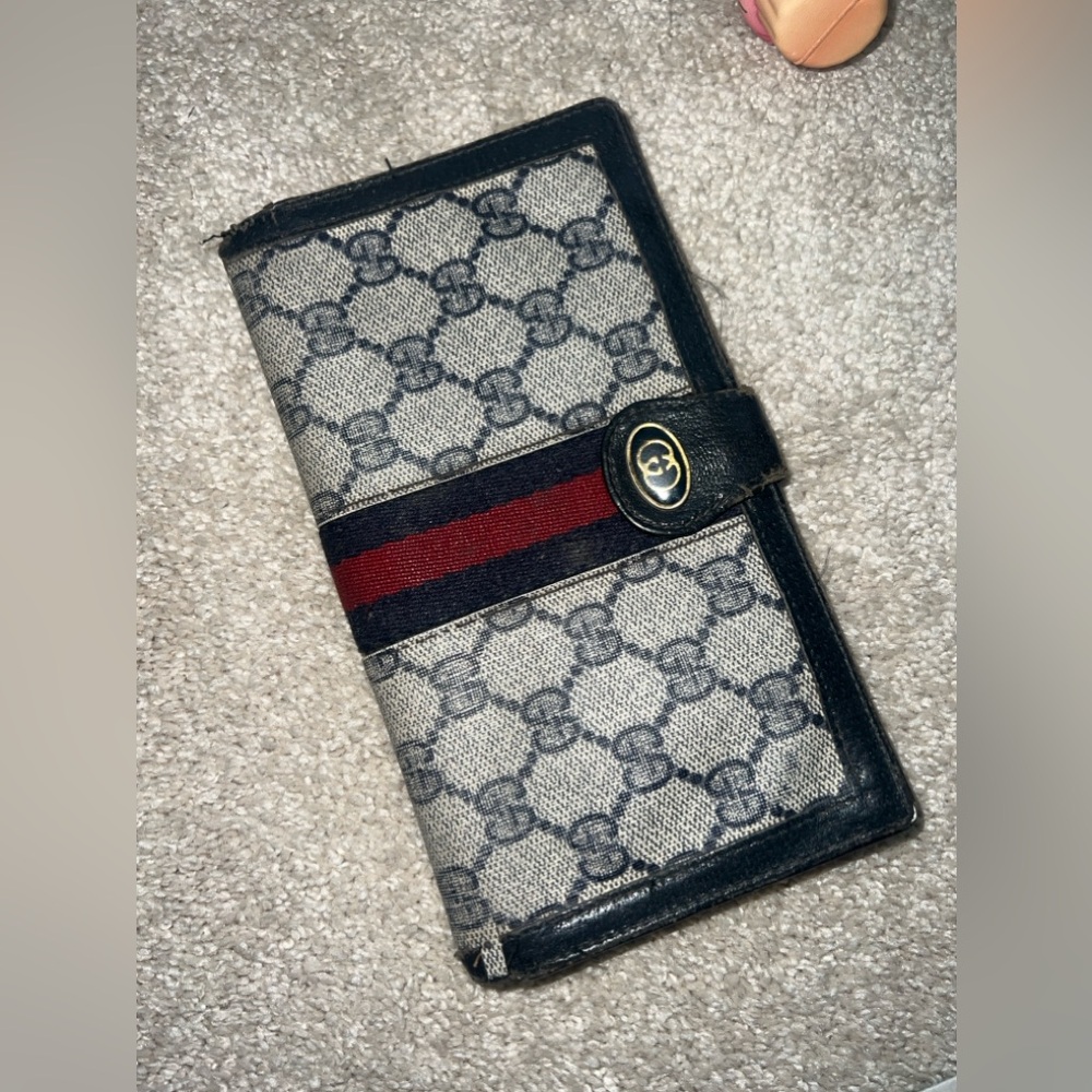 Vintage Gucci Wallet